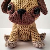 MOPSIK . % kasia_stachurska tarafından hazırlanan Amigurumi, Sanat ve El Sanatları, Tığ işi, Kendin Yap, El, af Sanatları, Tekstil Tasarımı, O, Ve uncak Tasarımı projesi - 03.25.2025