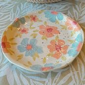 Experimentar . Arts, Crafts, Decoration, DIY, and Ceramics project by sandragabrielasaez - 03.27.2025