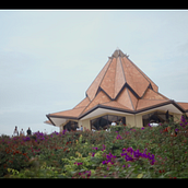 Templo Bahá'í en Colômbia. Een project van Audiovisuele postproductie y Kleurcorrectie van kiansantos2000 - 28.03.2025