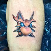 Golden Sun Tattoo Color . Desen digital, Ilustrație digitală, Desen, Ilustrație tradițională și Design tatuaj de Oliver Paredes - 03.30.2025