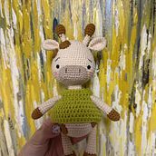 Completed Project. Amigurumi, Arts, Crafts, Crochet, Textile Design, To, and Design project by dazala - 03.30.2025