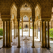 Trabajo final: Viaje a Granada. Un projet de Design , St , et lisme de Paula Rodriguez - 03.04.2025