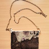 The Kiss bead embroideried bag Ein Projekt aus dem Bereich Stickerei, Bildende Künste, Textildesign, Mode-Illustration und Erweiterungsentwicklung von Lívia Barbara Puskás - 07.04.2025