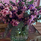 Ramo redondo en tonos rosados. Decoration, DIY, Floral, Plant Design, Interior Design, L, and scape Architecture project by ara_gserrano - 04.15.2025