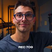 Video de Youtube. Un progetto di Cinema, video e TV, Produzione audiovisiva, Lighting design e Illuminazione fotografica di Tomás Picca - 16.04.2025