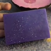 Lavender soap. Un projet de Artisanat , et DIY de Fawad Ullah - 21.04.2025