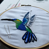 Colibrí Andino.. Un proyecto de Bordado de chaviz_cort - 22.04.2025