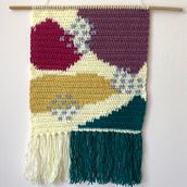 Gobelin abstrakcja. Decoration, DIY, Fiber Arts, Crochet, Fashion Design, and Textile Design project by Wioleta Przybysz - 04.30.2025