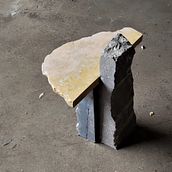 Mesa de apoio Ein Projekt aus dem Bereich Design, Innendesign, Produktdesign und Industriedesign von Samuel Santos - 30.04.2025