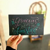 Carta de amistad. Calligraph, H, Lettering, and Lettering project by melissa.campos7777.mc - 05.13.2025
