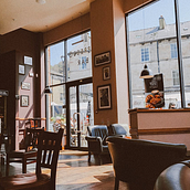 Ux design Cafe . Un progetto di Design digitale, Design per smartphone, Web design e UX / UI di zayno lane - 31.05.2025
