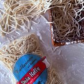¡Qué divertido es comer rico!. Marketing, Advertising, Mobile Photograph, Product Photograph, Photograph, Social Media, Instagram, Instagram Photograph, Lifest, le Photograph, and Mobile Marketing project by cami_inocenti - 05.31.2025