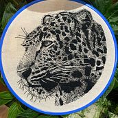 JAGUAR. Drawing, Embroider, Fiber Arts, Traditional illustration, Realistic Drawing, and Textile Design project by Jocelyn Jaramillo - 06.07.2025