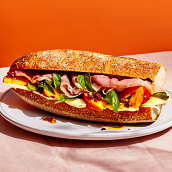 Arma tu sanwich con python. Web Development, and Programming project by lucianoduca123 - 06.11.2025