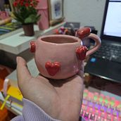 Xícara de Corações. Arts, Crafts, Fine Arts, Accessor, Design, and Ceramics project by Jeane Alves - 06.21.2025