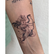 Cupido en la sombra . Traditional illustration, and Tattoo Design project by decoprats - 06.25.2025