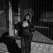 Fotografia retrato . Photograph, Fine-Art Photograph, Portrait Photograph, Photographic Lighting & Interior Photograph project by Stephany Fernandes - 06.28.2025