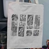 Mushroom Stamp Tote bag. Projekt z dziedziny Craft, Grawerstwo, Trad, c, jna ilustracja, Pattern design, Stemple, Druk tekst i ln użytkownika Heather Weather - 03.07.2025