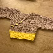 Primer chaleco!. Un progetto di Fashion design, DIY, Fiber Art, Maglia e Textile Design di javieratug - 03.07.2025