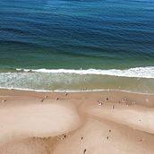 Pre Wedding - Praia . Photographic Composition, Photograph, and Digital Photograph project by juliellymcb - 07.13.2025