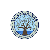 La Bassa Mar logo redesign. Un proyecto de Diseño gráfico, Br, ing e Identidad y Diseño de logotipos de Jen Bell - 13.07.2025