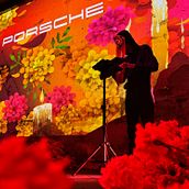 Rimiyoho en Gala Vogue para Porsche. Un projet de Illustration numérique, Créativité, Animation 2D, Dessin numérique, Peinture numérique et Illustration animée de Fernando Sica Minguillon - 23.07.2025