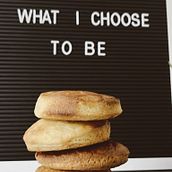 Torre de Bisquets. Un proyecto de Fotografía gastronómica de Andrea Crisostomo Aldana - 31.07.2025