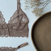 Vainilla Lenceria Femenina Ein Projekt aus dem Bereich Marketing, Werbung, Smartphonefotografie, Produktfotografie, Fotografie, Social Media, Instagram, Fotografie für Instagram, Lifest, le-Fotografie und Mobile Marketing von taniaboglietti - 01.08.2025