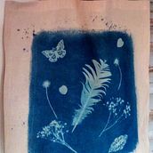 CYANOTYPE SUR TOTEBAG. Artesanato, DIY, Gravura, Fotografia analógica, Artes plásticas, Fotografia, e Estampagem projeto de laureanne_1 - 18.08.2025