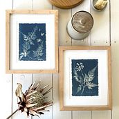 Cyanotypes Framed in Alder Wood with Float Mount and Custom Mat. Artesanato projeto de Anna Jane - 19.08.2025