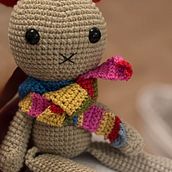 Drugi króliczek wykonany według tego samego przepisu co pierwszy - kurs od Bia Moraes (lipiec 2025). Crochet, DIY, and Amigurumi project by anka_szczuka - 08.31.2025