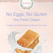 Fresh Bakes Promotional Poster. Br, ing, Identit, Graphic Design, Social Media Design, and Web Design project by Pei Lan Moh - 09.05.2025