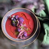 Floral beetroot soup with blurry plays. Digital Photograph, Food Photograph, Instagram Photograph, Lifest, le Photograph, Mobile Photograph, Photo Retouching, Photograph, Product Photograph, Social Media, Food St, and ling project by Judith de Gavarelli - 09.10.2025