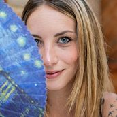 Fotografía de retrato y exteriores. Un proyecto de Fotografía, Fotografía de retrato, Fotografía en exteriores y Fotografía de moda de Giuliana Rocco Freniche - 16.09.2025