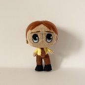 The Two Dwights - Final Project for the Course "Amigurumi: Learn to Crochet People". Amigurumi, Artesanato, Crochê, Tecido, Design têxtil, e Design de brinquedos projeto de Anastasia Papathanaki - 20.09.2025