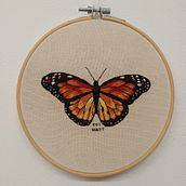 Farfalla monarca. Un progetto di Ricamo, Illustrazione tradizionale e Textile Design di Giorgia Cegna - 26.09.2025