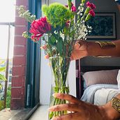 Simple Flower Arrangement . Un proyecto de Diseño floral y vegetal de Ayana - 01.10.2025