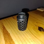 Silenciador m4 Airsoft. Un projet de 3D, Conception 3D, Conception de produits, Modélisation 3D , et Design industriel de Luciano Villarreal - 06.10.2025