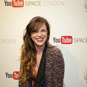 Colaboración con Youtube Space London. Un proyecto de Vídeo, Generación de Videos, Cine, vídeo y televisión de Ximena de la Serna - 05.11.2025
