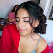 UN Poco de lo aprendido. Un projet de Direction artistique, St, lisme, Photographie de mode , et Cinéma, vidéo et télévision de jhon13cheer - 07.11.2025