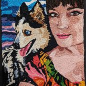 A Girl and Her Dog. Un projet de Broderie, Punch needle , et Design textile de Stephanie Peaden - 08.11.2025