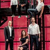 Del silencio a la risa: cómo el clown me enseñó a hablar en público. Un progetto di Comunicazione, Consulenza creativa, Stor e telling di Hugo Flores - 12.11.2025