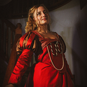 Simonetta Vespucci. Un progetto di Cinema, Cinema, video e TV, Fashion design e Costume design di Sandra Busani - 12.11.2025