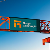 Identidade Visual Grego Construção. Design, Branding e Identidade, Design de logotipo, Design digital, e Design de papelaria projeto de Caio Nobre - 26.11.2025