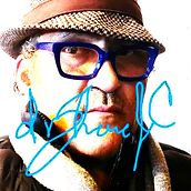 The Story of Shane JC.. Een project van Traditionele illustratie, Schrijven, Stripboek, Tekening met potlood, Digitale illustratie, Storytelling, Communicatie, Illustratie met inkt y Verhaallijn van Shane J Chrbnt - 05.01.2026