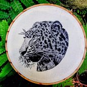 DESENHO COM LINHA -JAGUAR. Projekt z dziedziny Tradycyjna ilustracja,  Rysunek,  Haft, Rysunek realistyczny,  Tkactwo i Wzornictwo tekstyliów użytkownika TATIANE SILVA - 09.01.2026