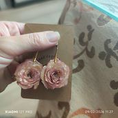 Pendientes con flores naturales resinadas. Accessor, Design, Jewelr, Design, DIY, Arts, and Crafts project by mdadelgado - 02.09.2026