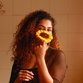 Retrato com luz natural. Un progetto di Fotografia, Fotografia artistica, Fotografia di ritratto, Illuminazione fotografica e Fotografia di interni di tassi_fands - 26.02.2026