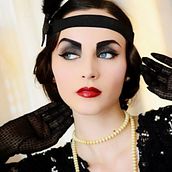 SIENDO DIVERTIDA  Ein Projekt aus dem Bereich Kunstleitung, Modedesign, Modefotografie, Kino, Video und TV und Porträtfotografie von Valentina Polania - 02.03.2026