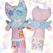 Be weird! Colección de peluches . % Júlia Hernández Jiménez tarafından hazırlanan Dikiş projesi - 03.09.2026